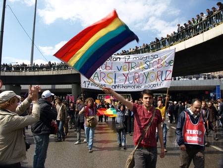 Haber | Homofobi Kart Buluma Malatya, anakkale ve Samsunda!