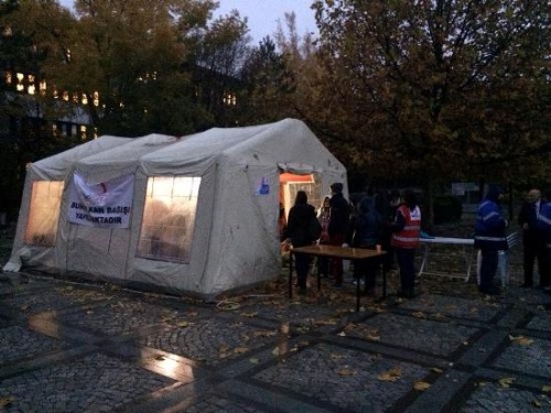 Haber | Bilkent`li rencilerden Kzlay`a `homofobi` protestosu