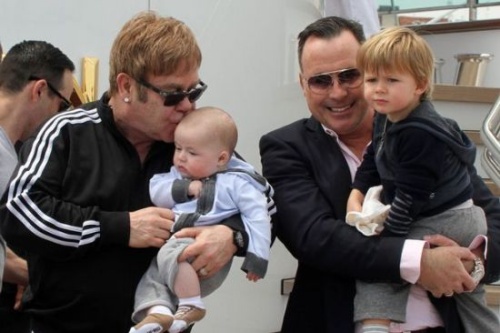 Haber | arkc Elton John evleniyor