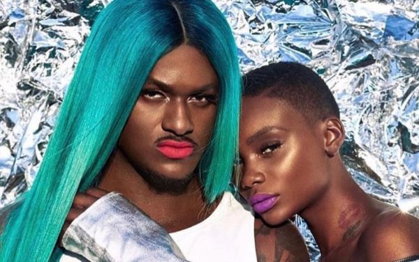 Haber | Rihannann Markas Fenty Beauty, Erkekler in Makyaj Kutluyor