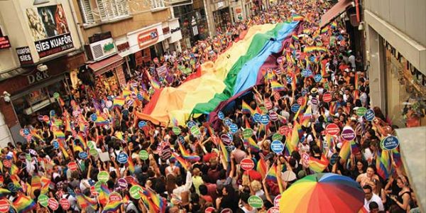 Haber | STANBUL VALL 27. LGBT+ ONUR YRY N YAPILAN BAVURUYU REDDETT