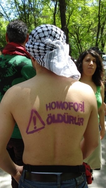 Haber | Homofobi Kart Ruh Sal Giriimi lk Atlyesini Yapt