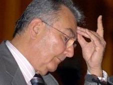 Haber | Ecinseller Deniz Baykal`a neden dl verdi? 