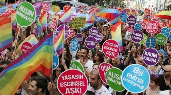 Haber | LGBT alanlar gizlenmek zorunda kalyor