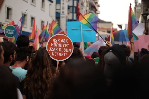 Haber | Adana’da trans kadına bıçaklı saldırı