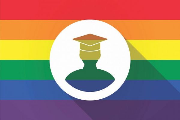 Haber | Dnyada Bir lk! skoya, Okullarda LGBT Mfredatn Hayata Geiriyor!