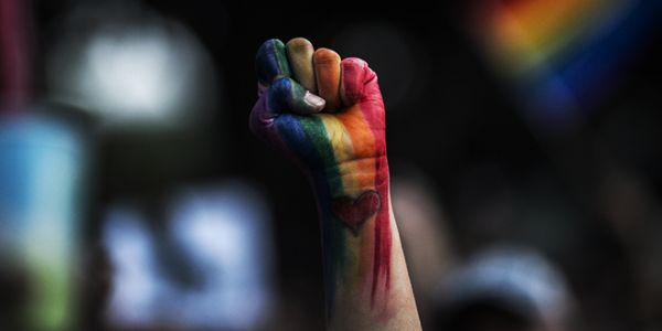 Haber | 16 KURUMDAN LGBT+LARI DZENL OLARAK HEDEF GSTERENLERE KARI BLDR