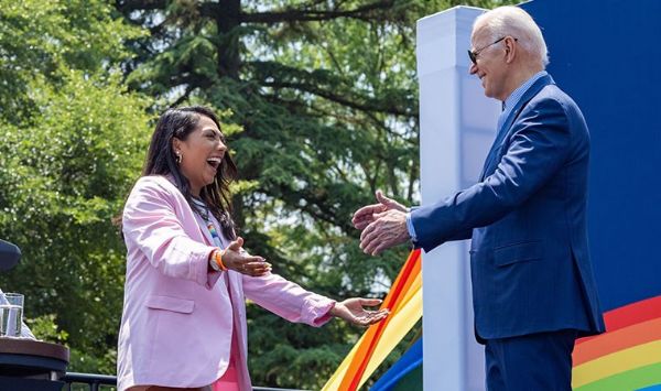 ABD Bakan Joe Biden LGBTQ+ Onur Ay`n kutlad