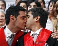 Haber | Latin Amerika`nn ilk ecinsel ifti 